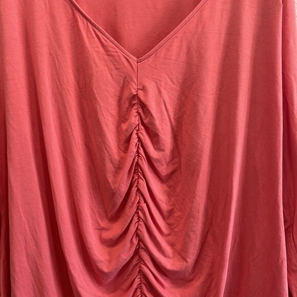 NEW Ava & Viv Coral Pink Long Sleeve Rouched Knit Top Size 3X - Picture 3 of 7